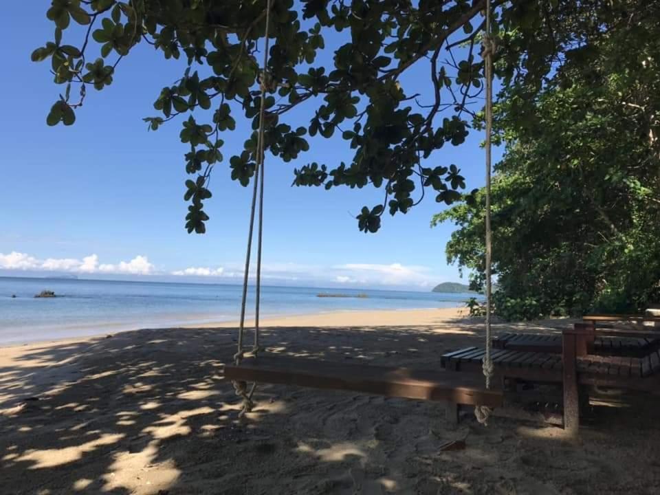 Kohjum Seafront Resort 코 줌 외부 사진